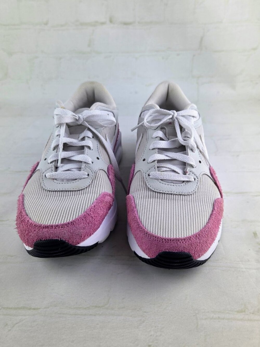 Nike Women's Air Max 'Valentine's Day', Size 10 - Picture 2 of 6